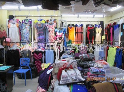 廣州鳳秋翔服裝怎么樣?(好不好,公司簡(jiǎn)介,主營(yíng)產(chǎn)品)---城際分類